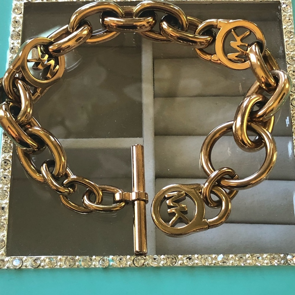 Michael Kors toggle chain bracelet